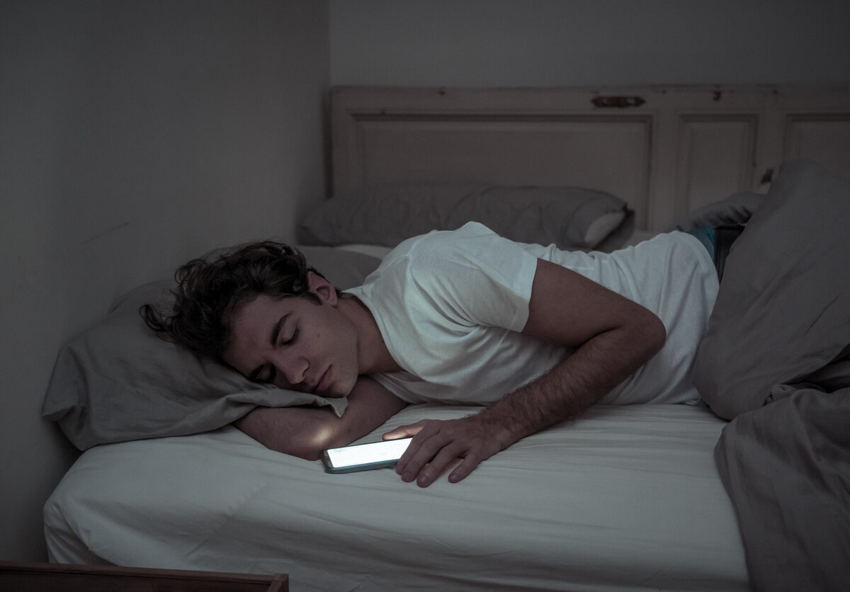 Dormir poco durante la adolescencia puede aumentar el riesgo de Esclerosis Múltiple